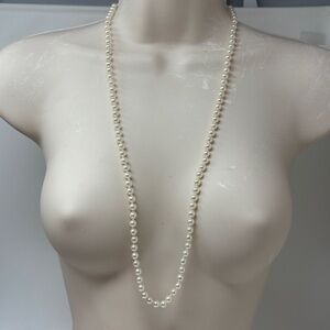 Amanda Allen Vintage White Glass Pearl Necklace Gold Tone Clasp 30" Long